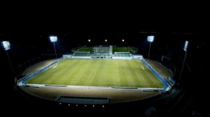 多賀多目的運動場天然芝球技場スタジアム照明整備事業電気工事が竣工いたしました。