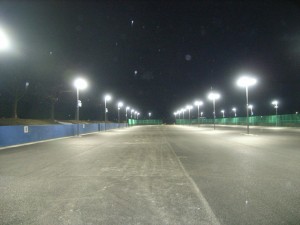 新井田公園テニスコート増設等電気設備工事が竣工いたしました。