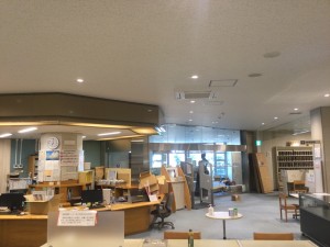 八戸市立図書館冷房設備等更新電気設備工事が竣工いたしました。